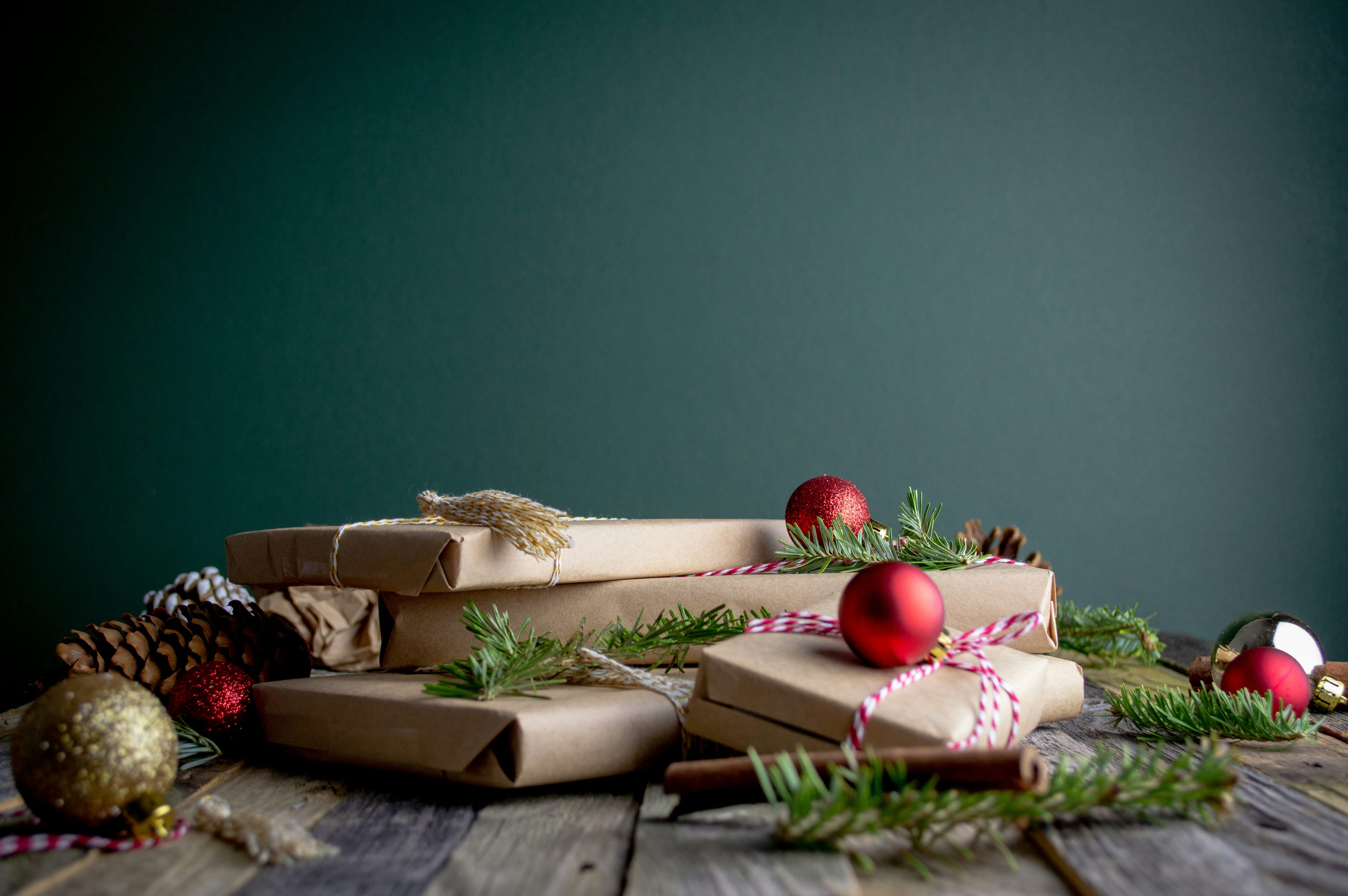 "Frohe Weihnachten" in 10 Sprachen: Formulierungen, Aussprache, Kontext
