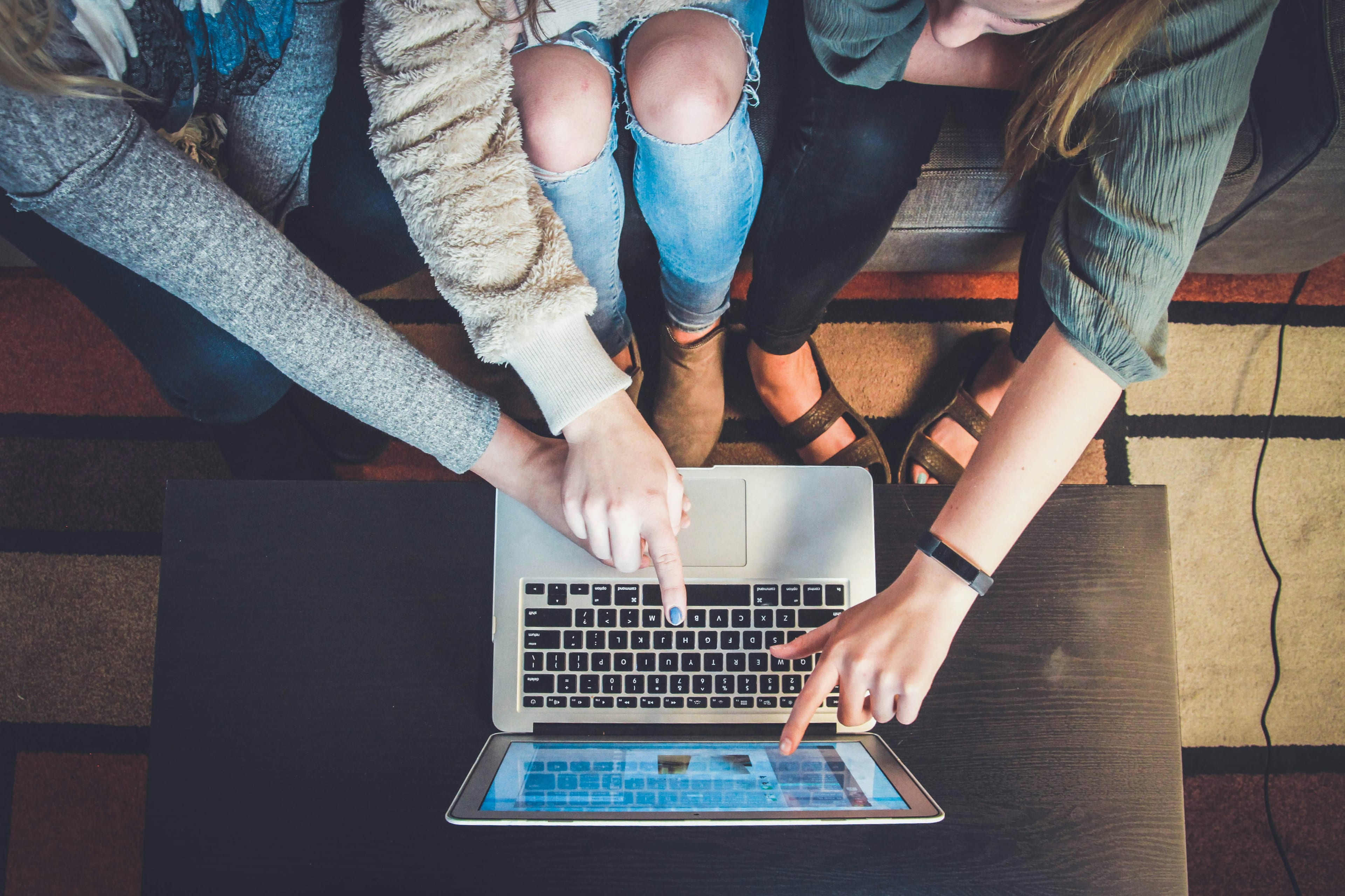 Spanish Tutor: Online vs. In-Person Comparison